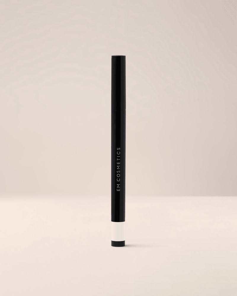 Felt Tip Illustrative Eyeliner