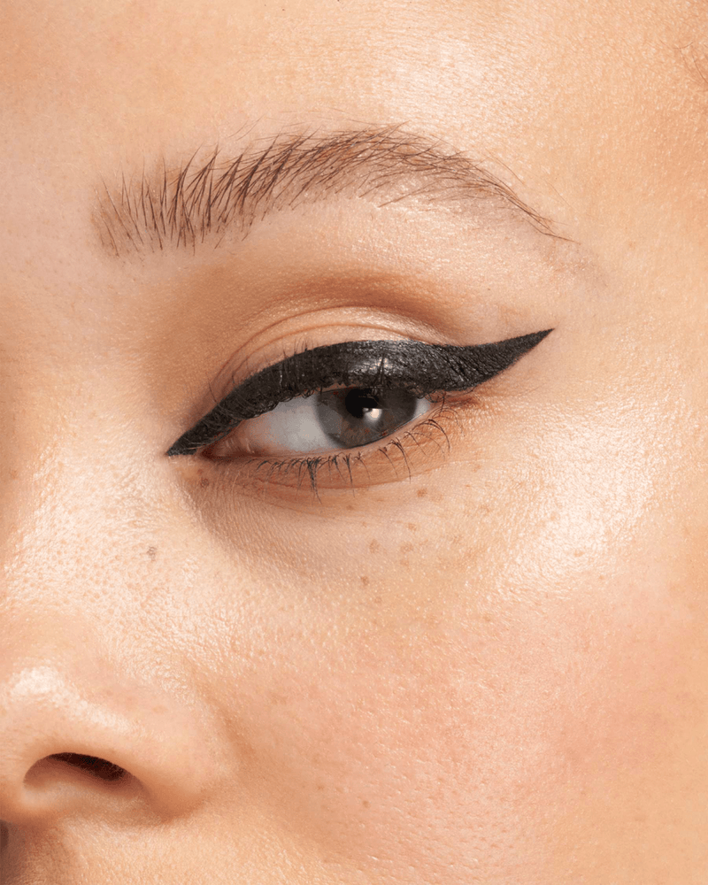 Felt Tip Illustrative Eyeliner